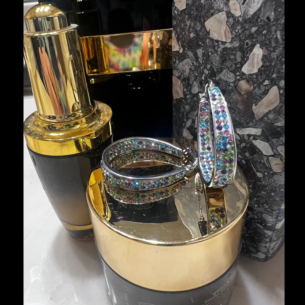 🎲Name a Price-Sophia James NY Swarovski Crystals Silver Plated Earrings NWOT